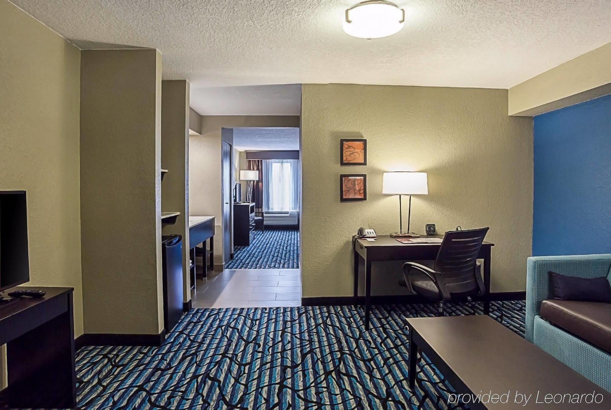 Comfort Suites University 巴吞鲁日 外观 照片