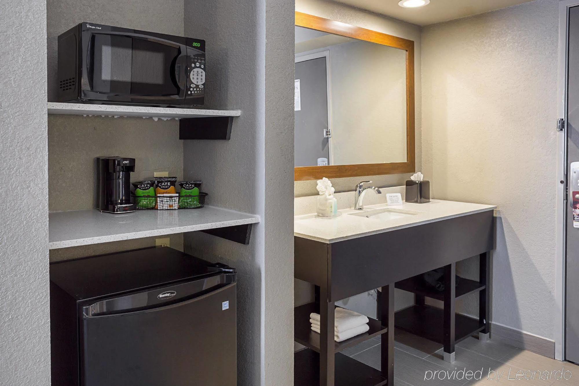 Comfort Suites University 巴吞鲁日 外观 照片