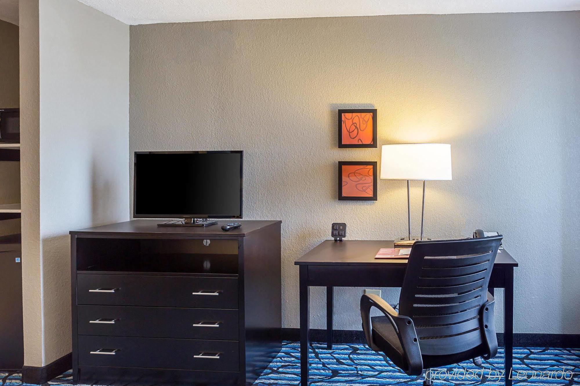 Comfort Suites University 巴吞鲁日 外观 照片
