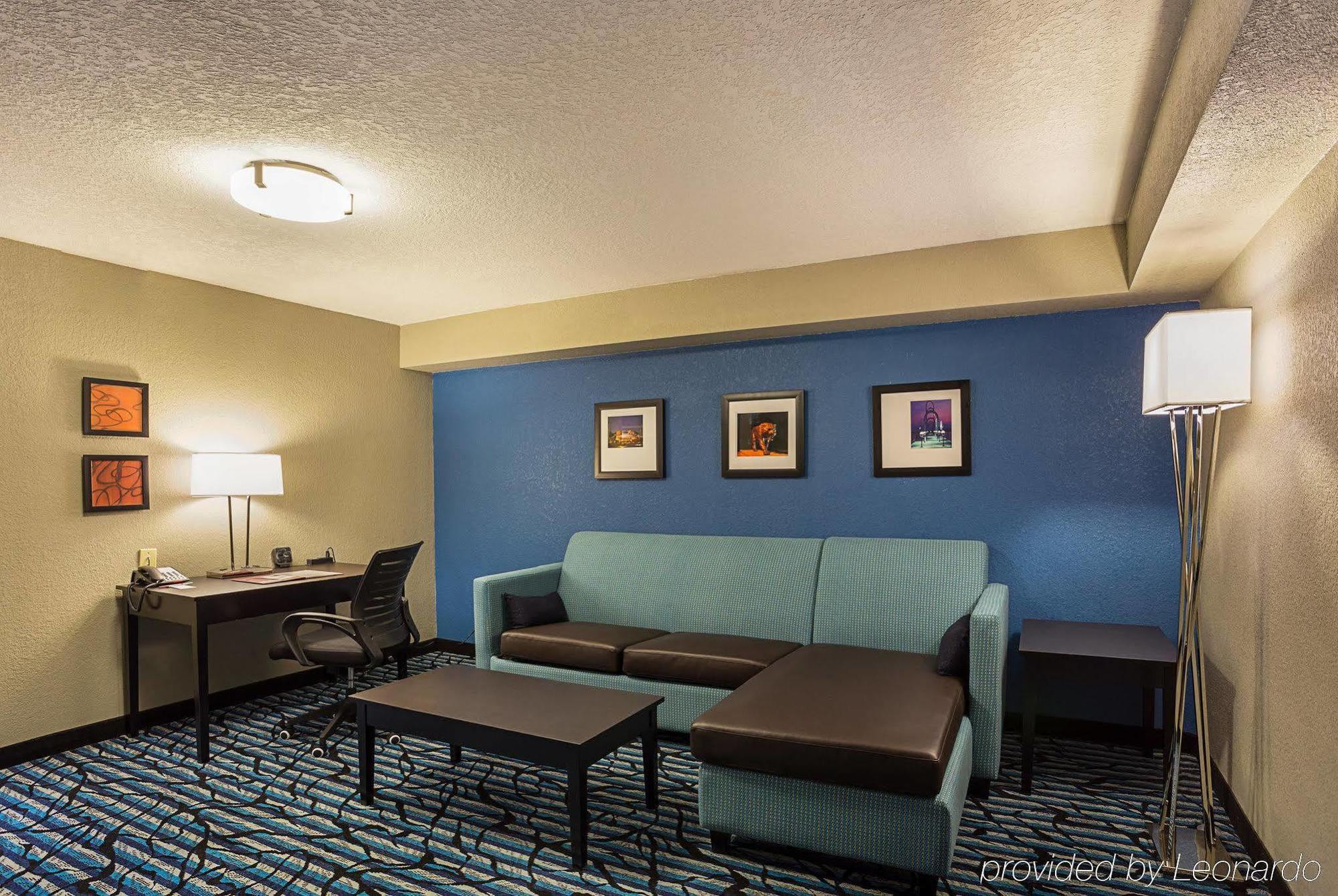 Comfort Suites University 巴吞鲁日 外观 照片
