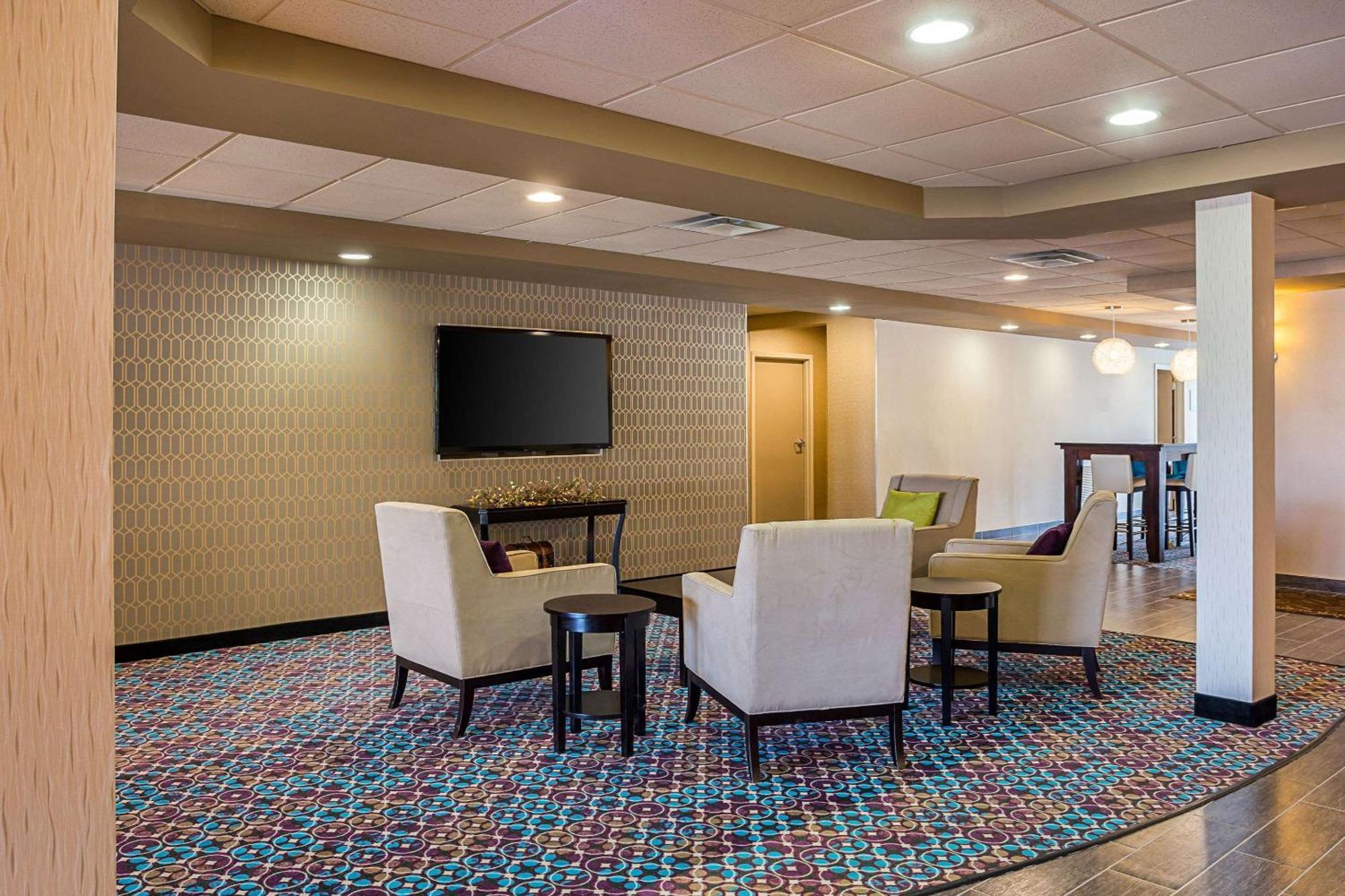 Comfort Suites University 巴吞鲁日 外观 照片